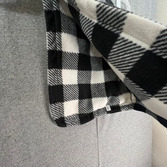 Scoodie Black and White Plaid Women's Scarves & Hood - Picture 9 of 9